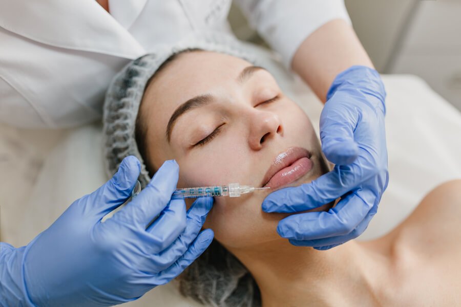 ¿Dónde me pueden hacer Radiesse en Medellín con profesionales certificados?