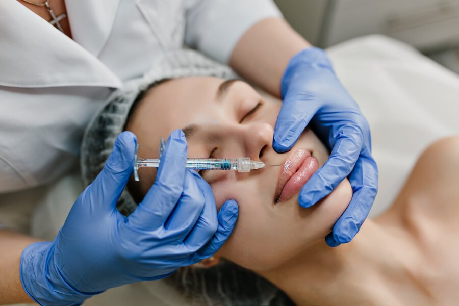 ¿Radiesse o tratamiento con hilos tensores para rejuvenecimiento facial?