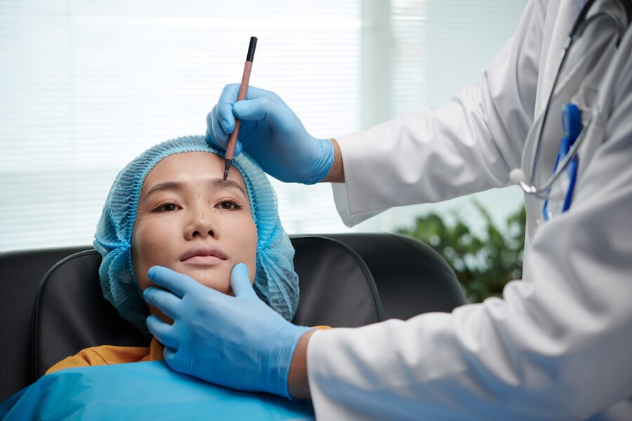 ¿Quién ofrece el perfilado mandibular con ácido hialurónico más seguro en Medellín?