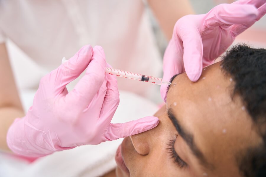 ¿Dónde ofrecen Skin Booster con resultados naturales en Bogotá?