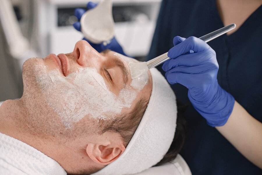 ¿Dónde puedo hacerme un tratamiento de Sculptra con médicos certificados en Colombia?