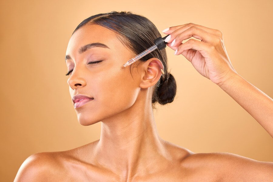 ¿Es mejor un tratamiento de Skin Booster o microagujas para mejorar la elasticidadfacial?